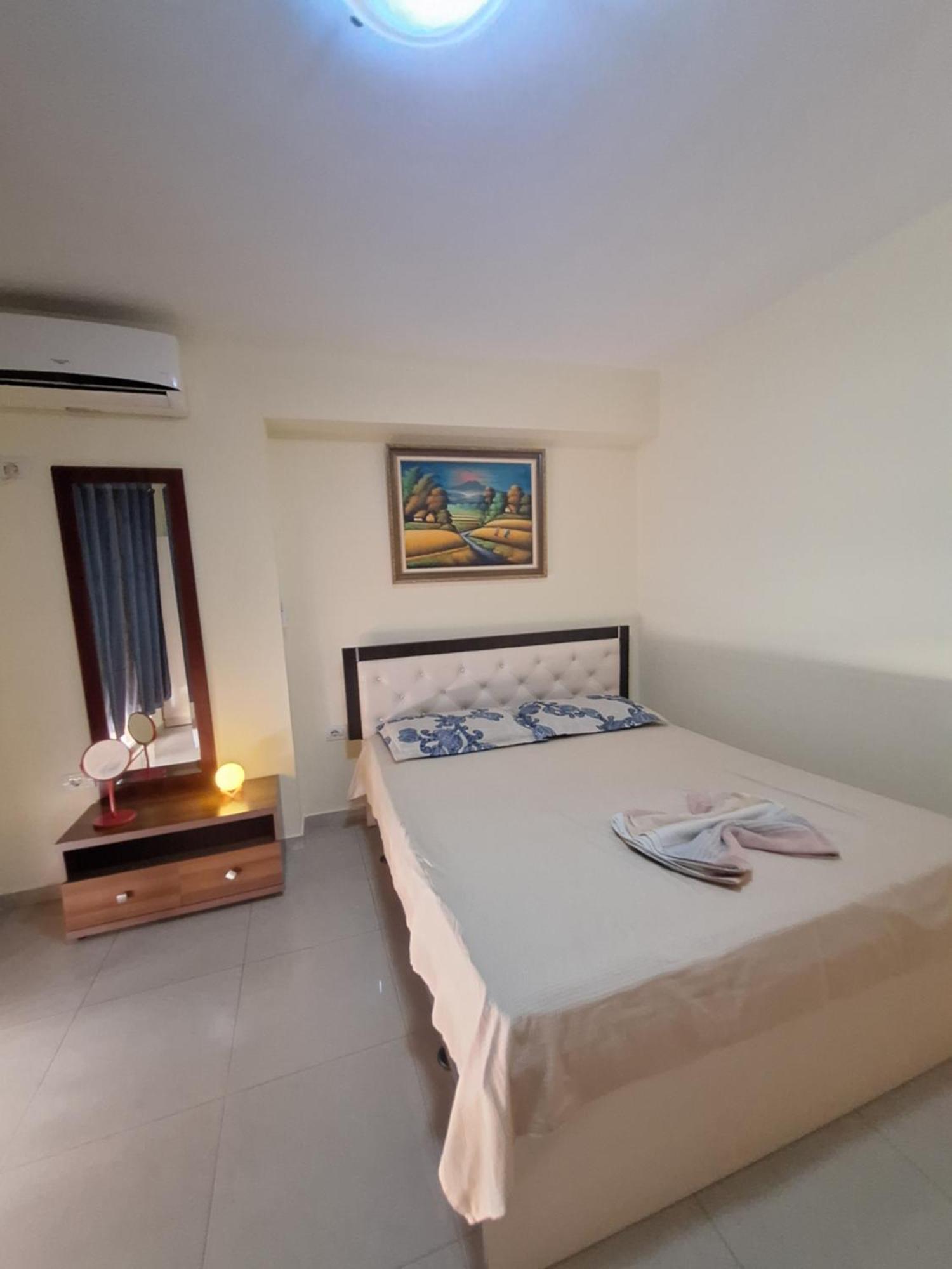 Tirana Center Apartament Екстер'єр фото